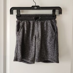Sz 6-7‎ H&M gray drawstring waist shorts with 2 side pockets